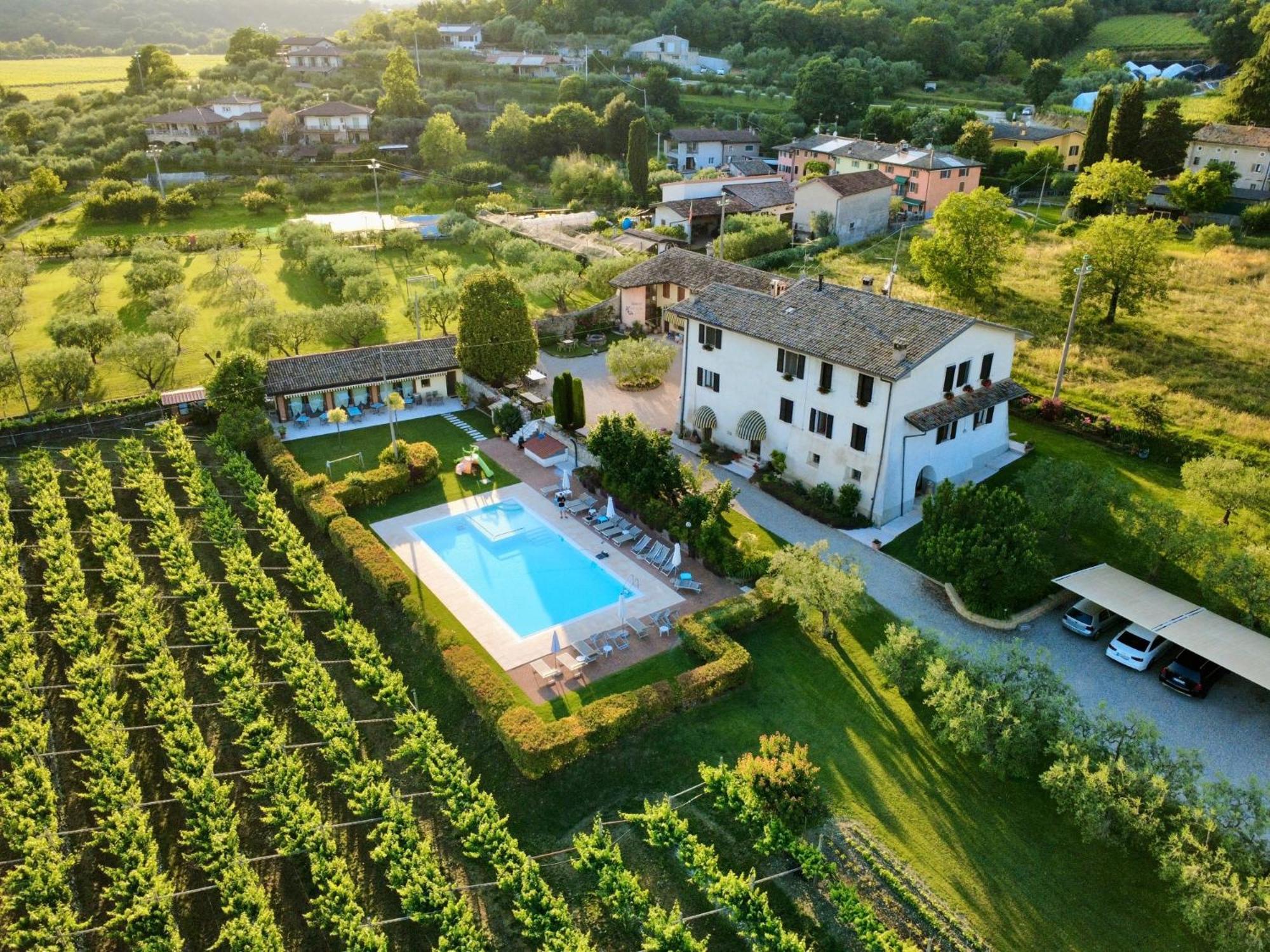 Agriturismo Corte Dei Fiori Caprino Veronese Exterior foto